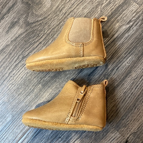 NEW Consciously Baby Chelsea Boot Leather Sedona Brown Size 2 (3-6mo) - Picture 3 of 3